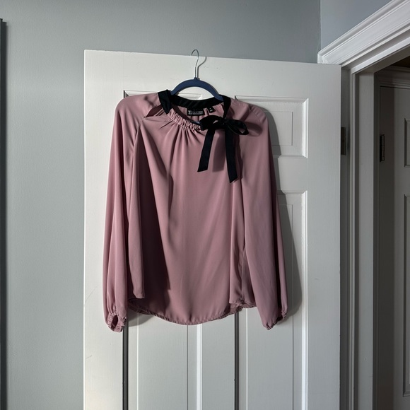 Tops - Chic Mauve Blouse with Black Ribbon Accent